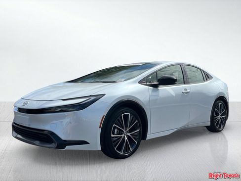 Certified 2026 Toyota Prius XLE FWD image 2