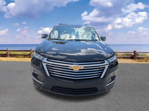 Used 2023 Chevrolet Traverse Premier w/ LPO, Floor Liner Package AWD/4WD image 11
