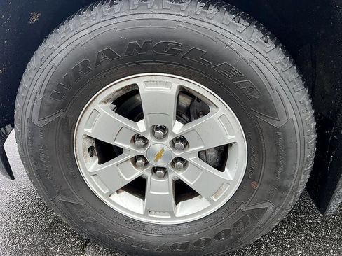 Used 2016 Chevrolet Colorado LT w/ LT Convenience Package image 9