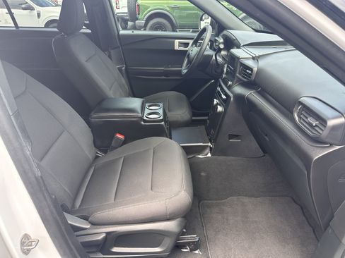 Used 2023 Ford Explorer 4WD Police Interceptor w/ Ultimate Wiring Package image 14