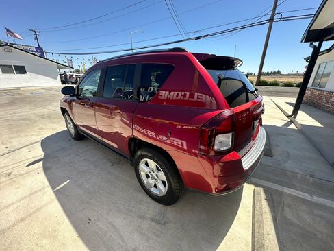 Used 2015 Jeep Compass Sport w/ Power Value Group FWD image 11