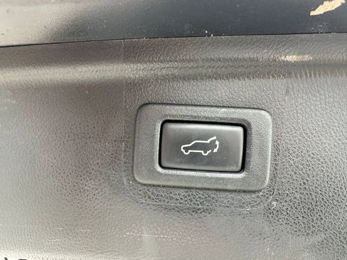 Used 2017 Subaru Outback 2.5i Limited w/ Popular Package #5 image 8