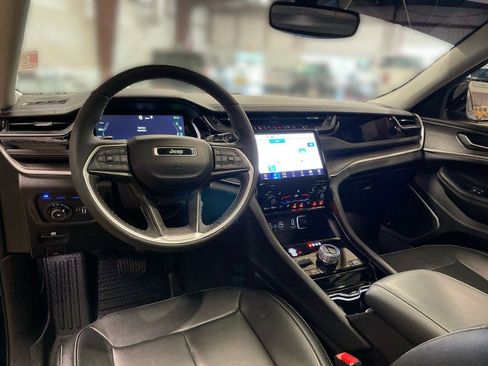 Used 2022 Jeep Grand Cherokee Limited 4xe image 19