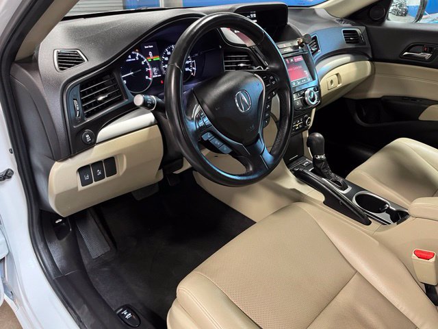 Used 2017 Acura ILX FWD image 19