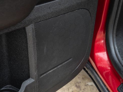 Used 2014 GMC Acadia SLE image 36