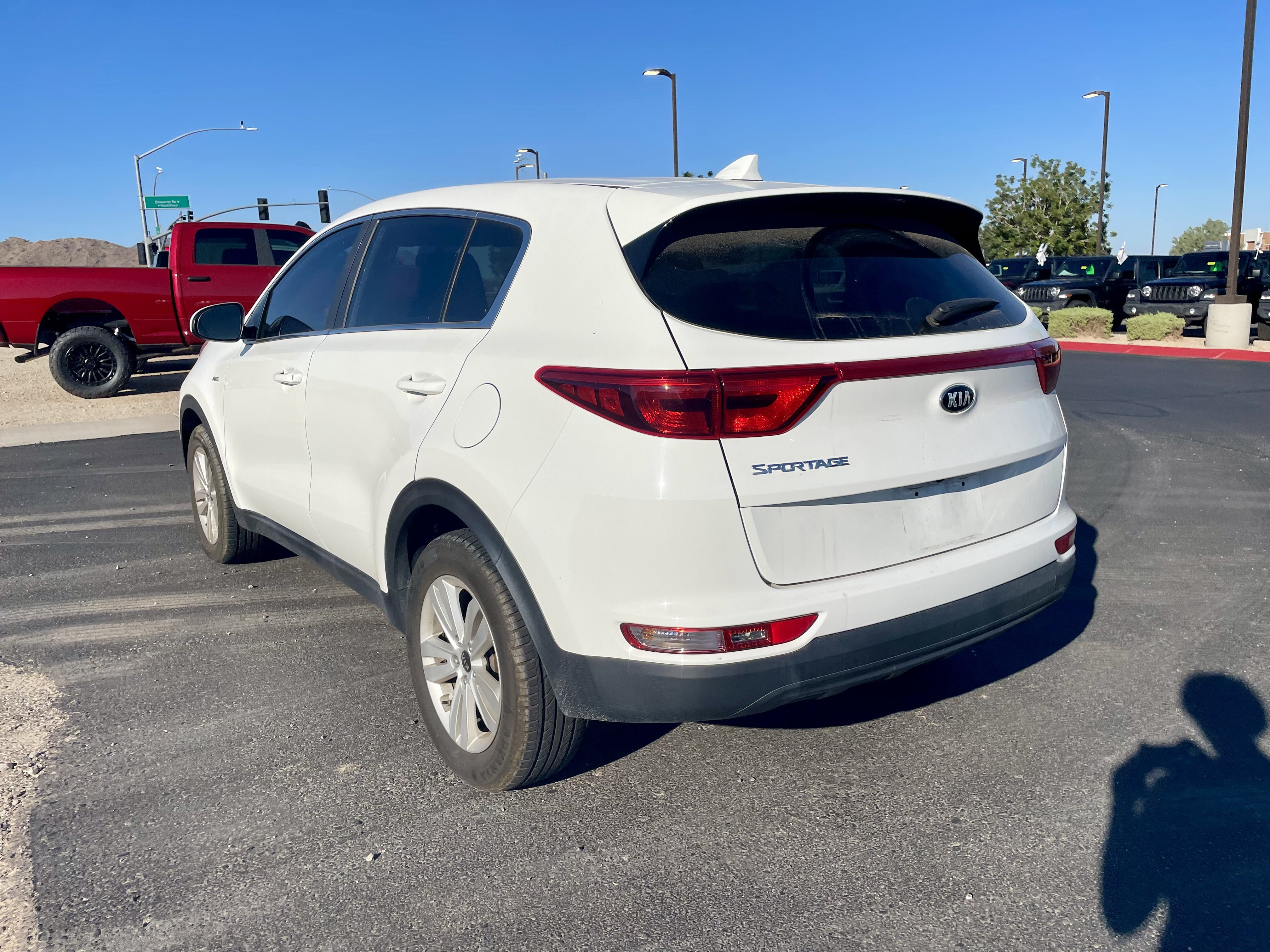 Used 2019 Kia Sportage LX AWD/4WD image 3