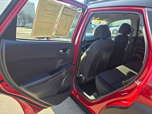 Used 2022 Hyundai Kona SEL image 17