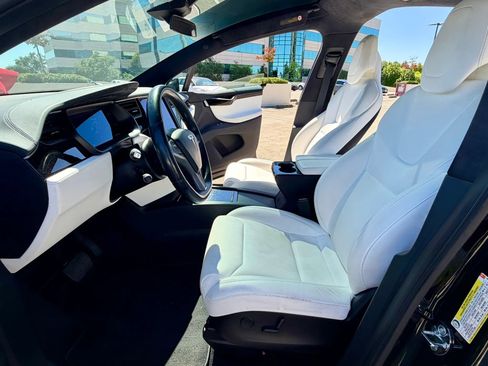 Used 2019 Tesla Model X 100D AWD/4WD image 23