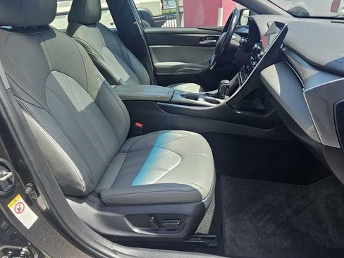 Used 2019 Toyota Avalon XLE w/ Moonroof Package FWD image 30