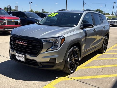 Used 2023 GMC Terrain SLE w/ Driver Convenience Package AWD/4WD image 10