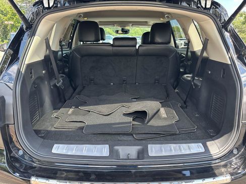 Used 2020 INFINITI QX60 Luxe w/ Essential Package FWD image 36