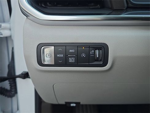 New 2026 GMC Terrain Denali w/ LPO, Floor Liner Package image 23