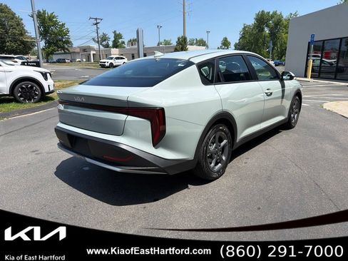 New 2026 Kia K4 FWD image 8