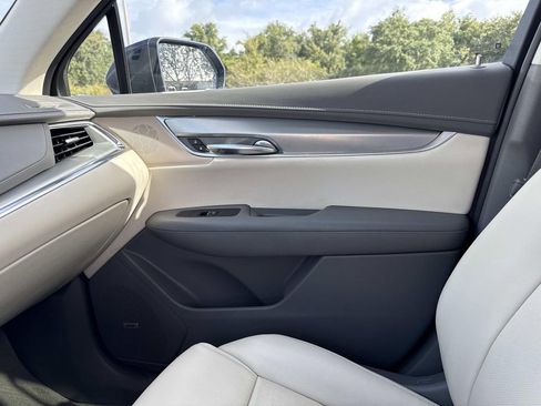 Used 2019 Cadillac XT5 Luxury image 22