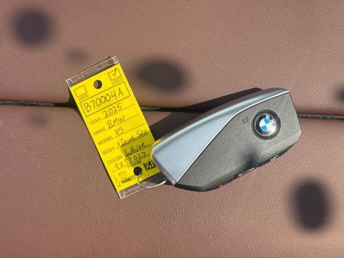 Used 2024 BMW X5 xDrive50e w/ M Sport Package AWD/4WD image 22