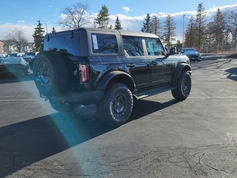 New 2025 Ford Bronco Outer Banks w/ Sasquatch Package image 14