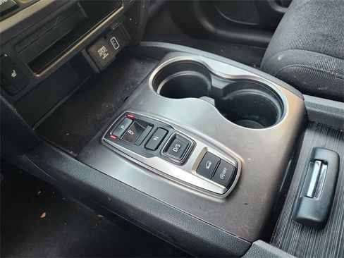 Used 2022 Honda Pilot Sport image 18