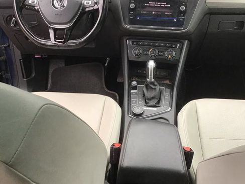 Used 2018 Volkswagen Tiguan SEL AWD/4WD image 8