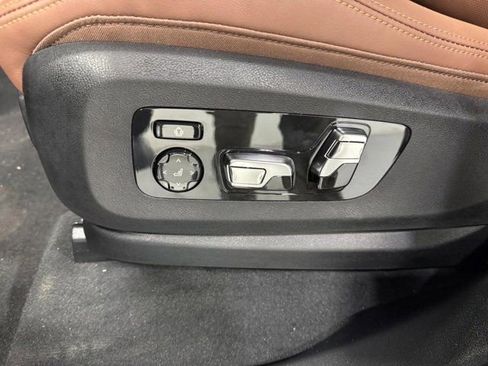 New 2026 BMW X5 xDrive50e image 29