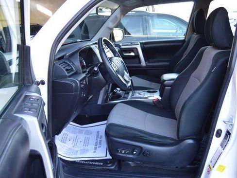 Used 2016 Toyota 4Runner 4WD image 43