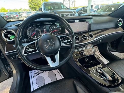 Used 2019 Mercedes-Benz E 300 w/ Convenience Package image 27