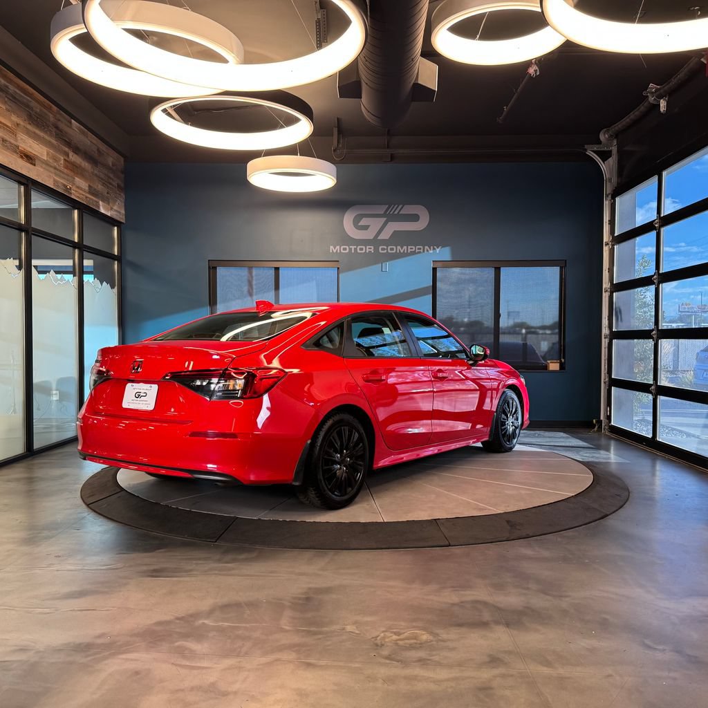 Used 2023 Honda Civic LX image 3