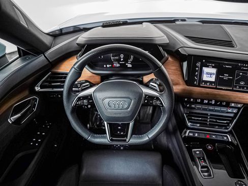 Used 2023 Audi e-tron GT Premium Plus AWD/4WD image 13
