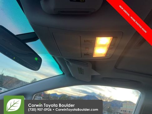 Used 2010 Lexus HS 250h image 12