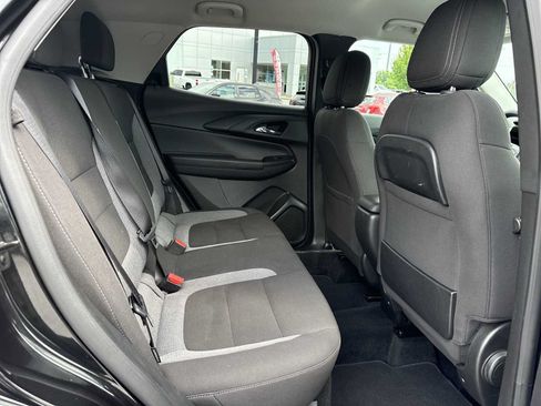 Used 2025 Chevrolet TrailBlazer LT AWD/4WD image 24