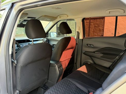 Used 2023 Nissan Kicks SV FWD image 31