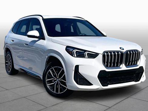 New 2026 BMW X5 xDrive50e w/ Executive Package image 2