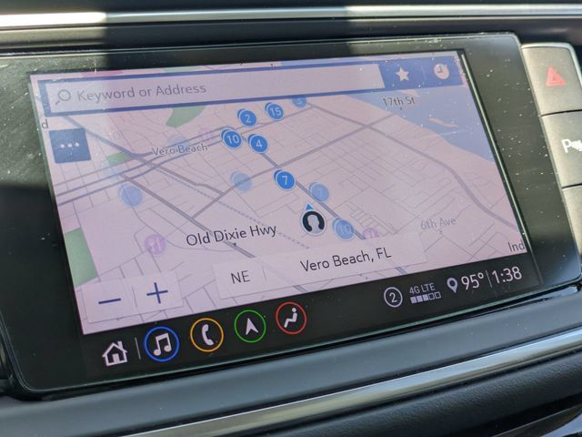 Used 2020 Buick Enclave Essence w/ Sound and Sites Package FWD image 29