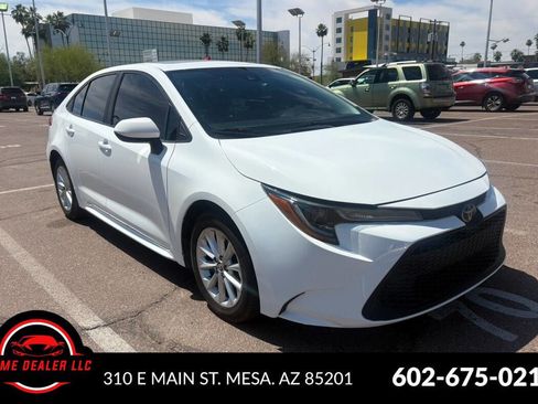Used 2020 Toyota Corolla LE w/ LE Premium Package image 1