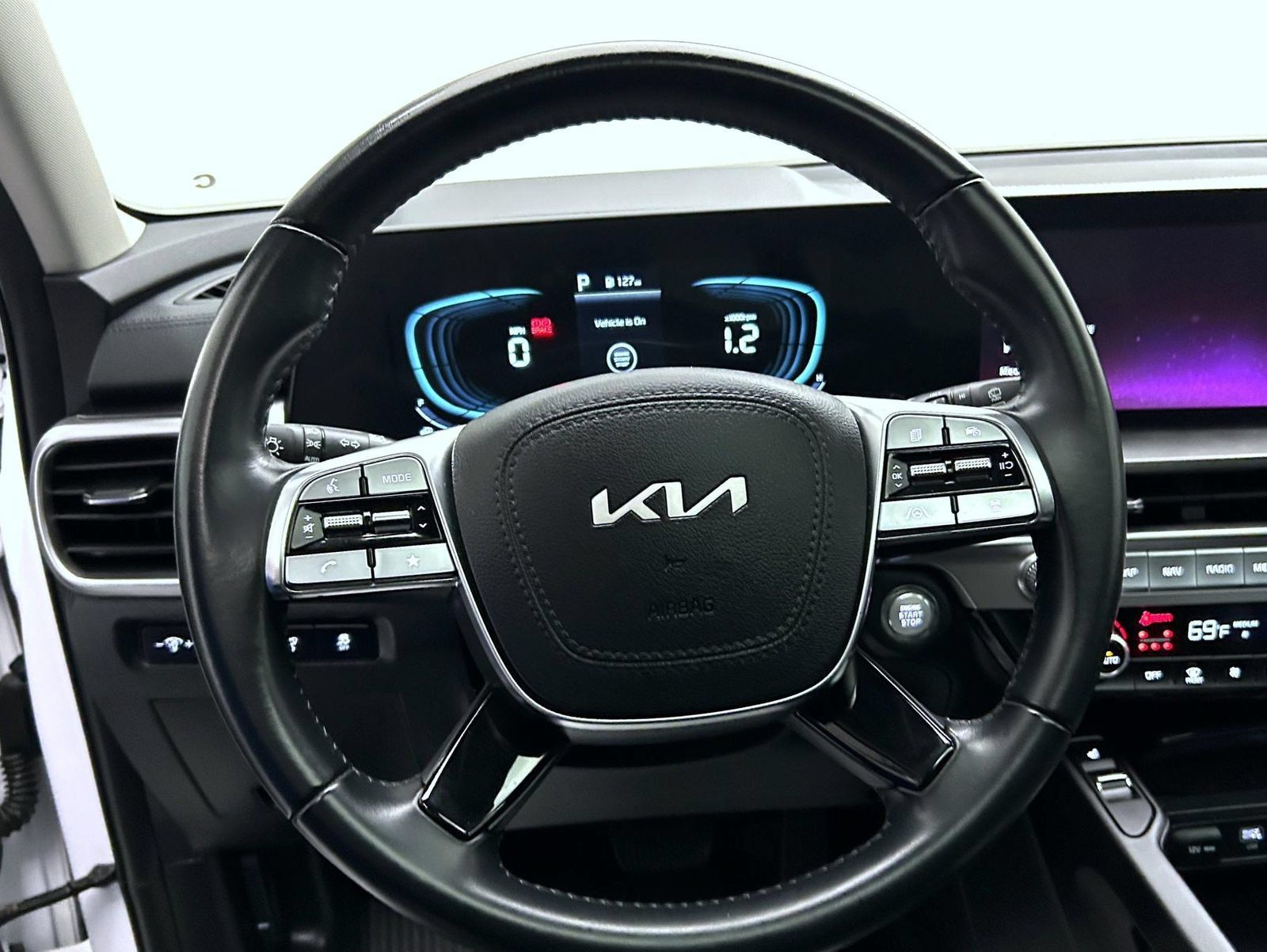 Used 2025 Kia Telluride S AWD/4WD image 11