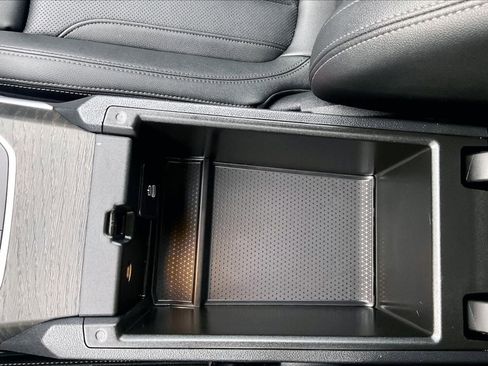 Used 2023 BMW i4 eDrive40 image 28