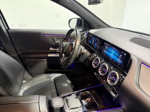 Used 2022 Mercedes-Benz GLA 250 4MATIC image 41