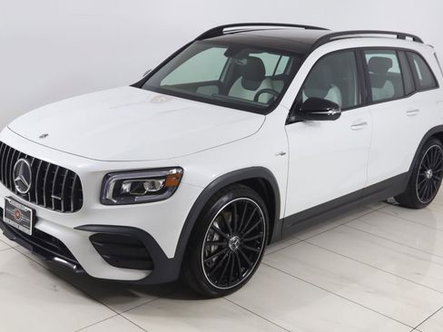 Used 2022 Mercedes-Benz GLB 35 AMG 4MATIC image 22