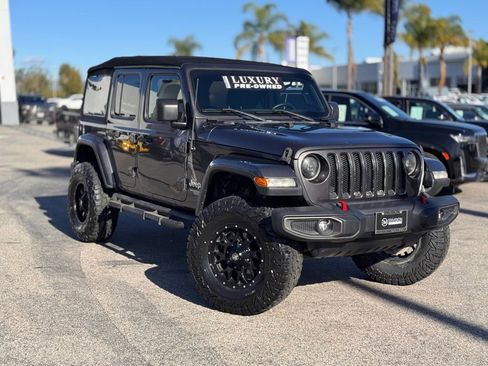 Used 2018 Jeep Wrangler Unlimited Sport image 2
