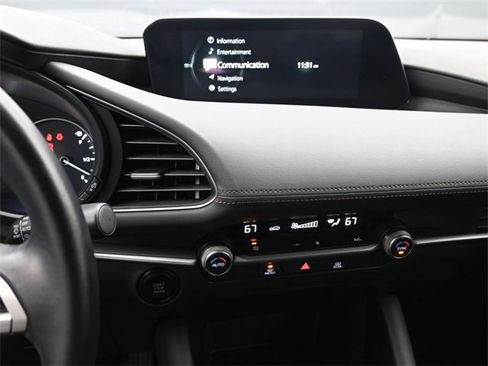 Used 2023 MAZDA MAZDA3 s image 10