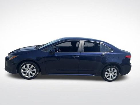 Used 2024 Toyota Corolla LE FWD image 2