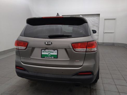 Used 2016 Kia Sorento FWD w/ LX Convenience Package image 7
