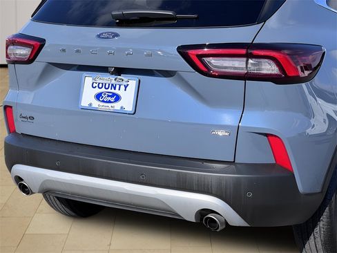 Used 2025 Ford Escape SE w/ PHEV Premium Package image 43