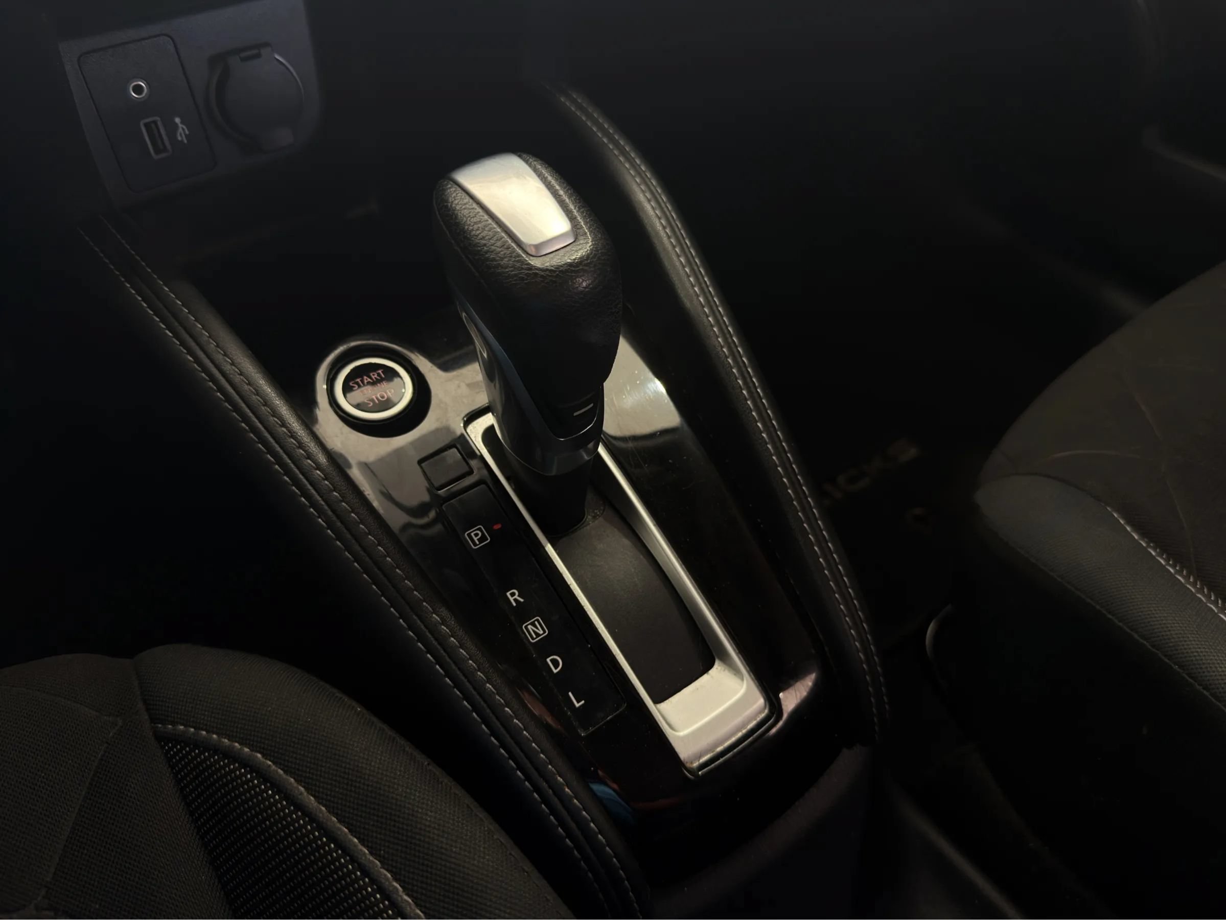 Used 2019 Nissan Kicks S FWD image 28