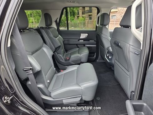New 2026 Ford Expedition Active RWD image 13