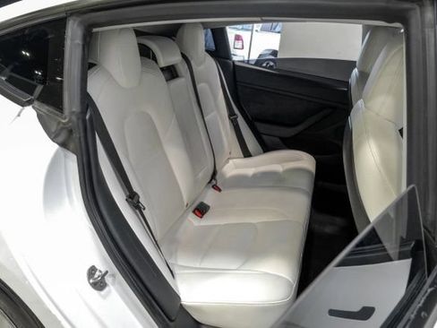 Used 2021 Tesla Model 3 Standard Range Plus RWD image 37