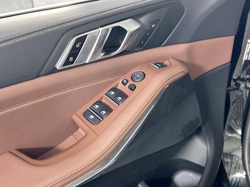 Used 2023 BMW X5 xDrive40i w/ Premium Package image 18