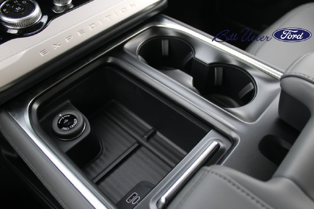 New 2027 Ford Expedition Active RWD image 13