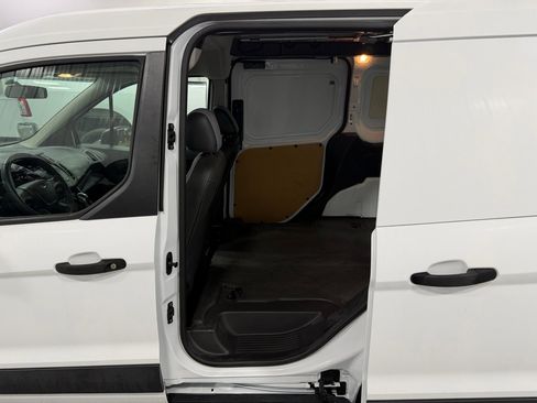 Used 2017 Ford Transit Connect XL image 15