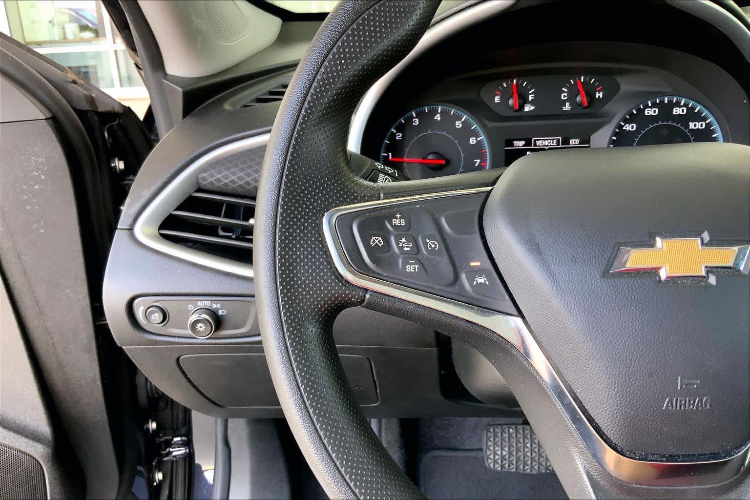 Used 2023 Chevrolet Malibu LT FWD image 24