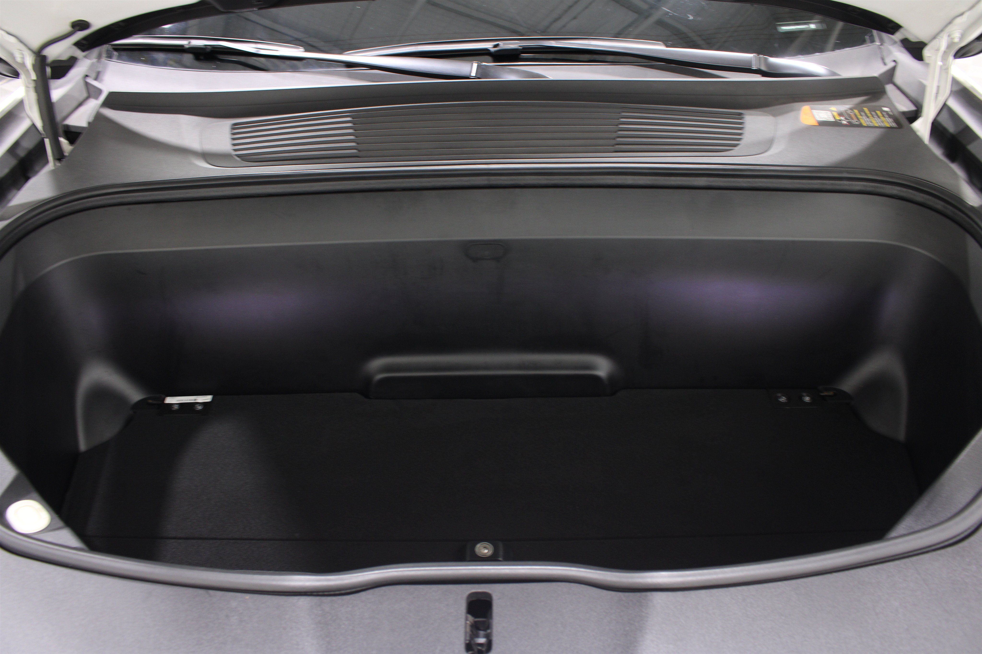 Used 2024 Rivian R1S Adventure Quad AWD/4WD image 39